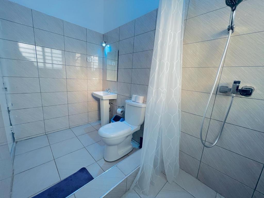 Rakka Guest House Adenta Eksteriør billede